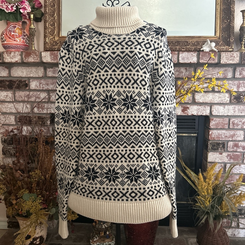 H&M Holiday Winter Turtleneck Snow Flake Sweater Chunky Sz M